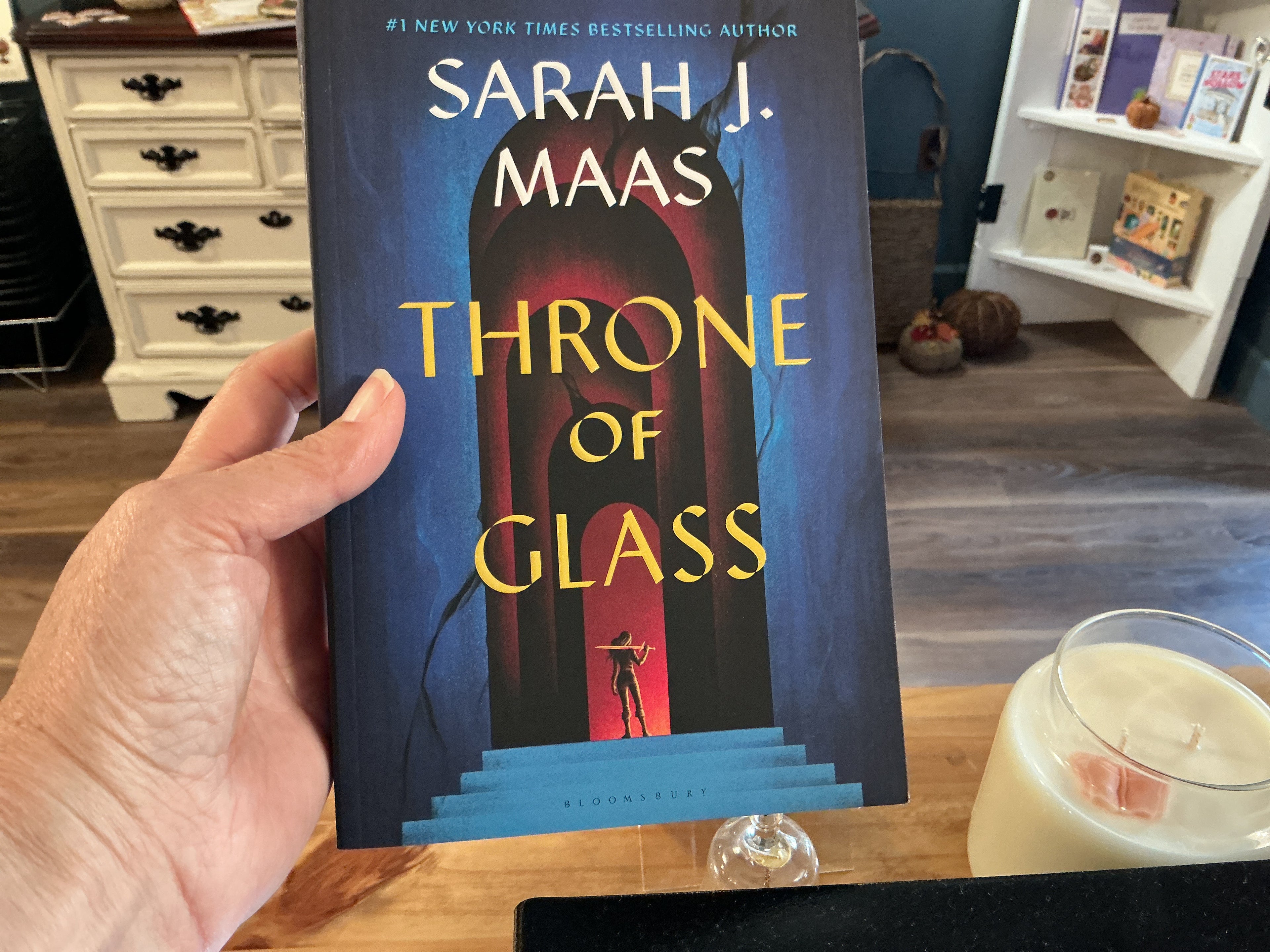 Throne of glass